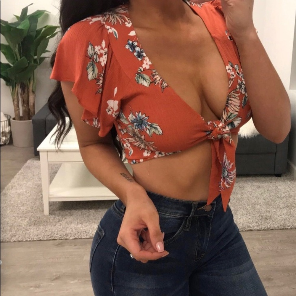 Crop top